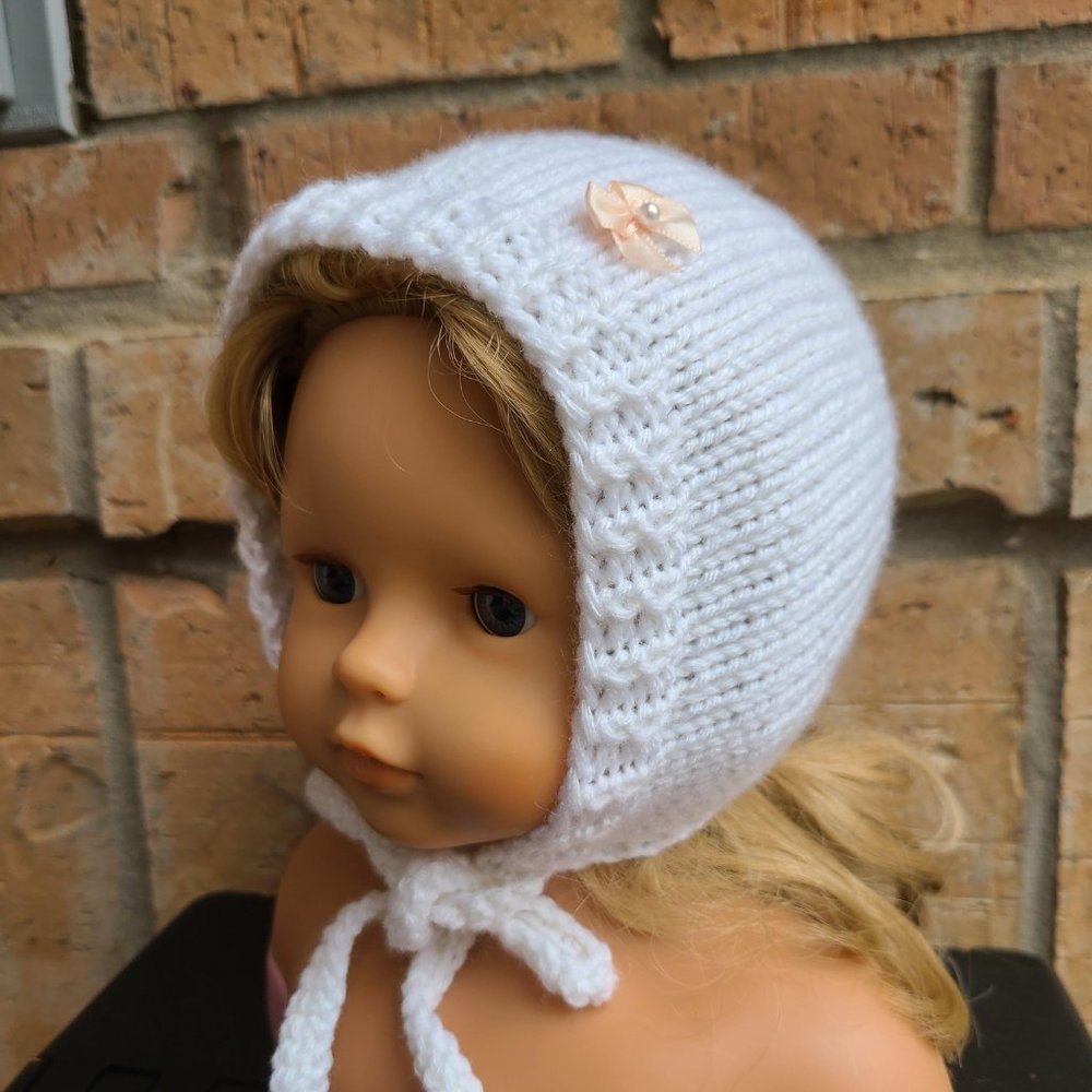 Baby Girl Hat BONNET knitted Acrylic Handmade Knit White Size 3-5 Months